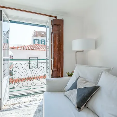Light Filled Typical At Alfama, By Timecooler Apartment Lisbon