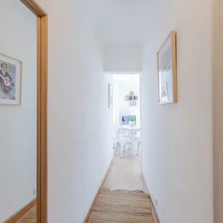 Light Filled Typical At Alfama, By Timecooler Apartmán